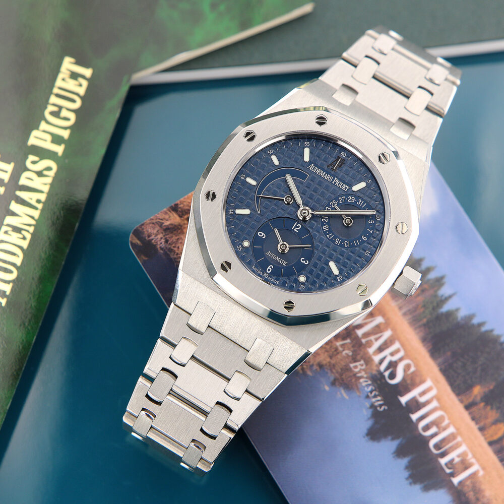 Audemars Piguet ref. 25730ST Cosmos Blue Dial with Box and Service AP