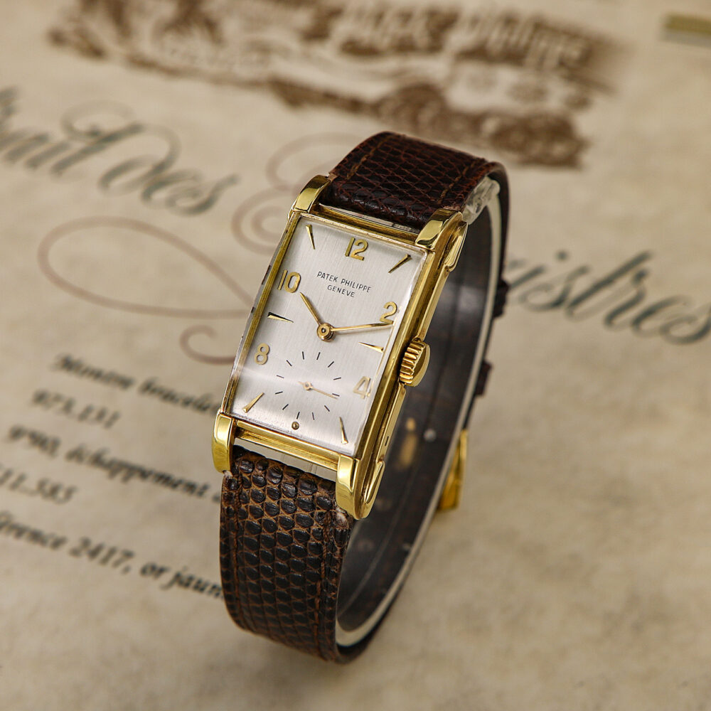 Patek Philippe Rectangular Vintage 18KT Yellow Gold from 1951 REF. 2417