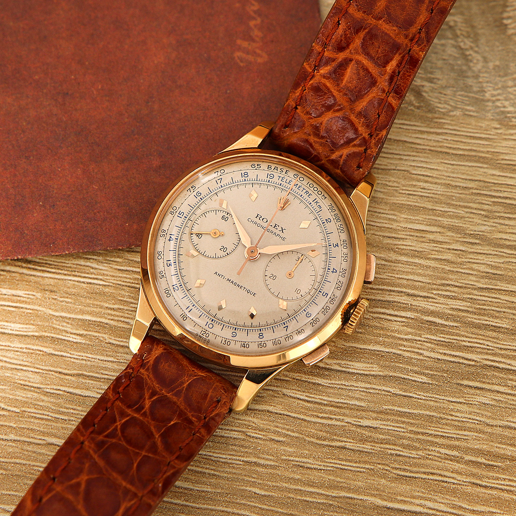 Rolex Vintage Chronograph ref. 3834 in 18k rose gold, made in the 40s
