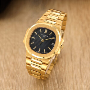 Patek Philippe Vintage Nautilus ref. 3800 18kt Yellow Gold from 1987 with Extract PP