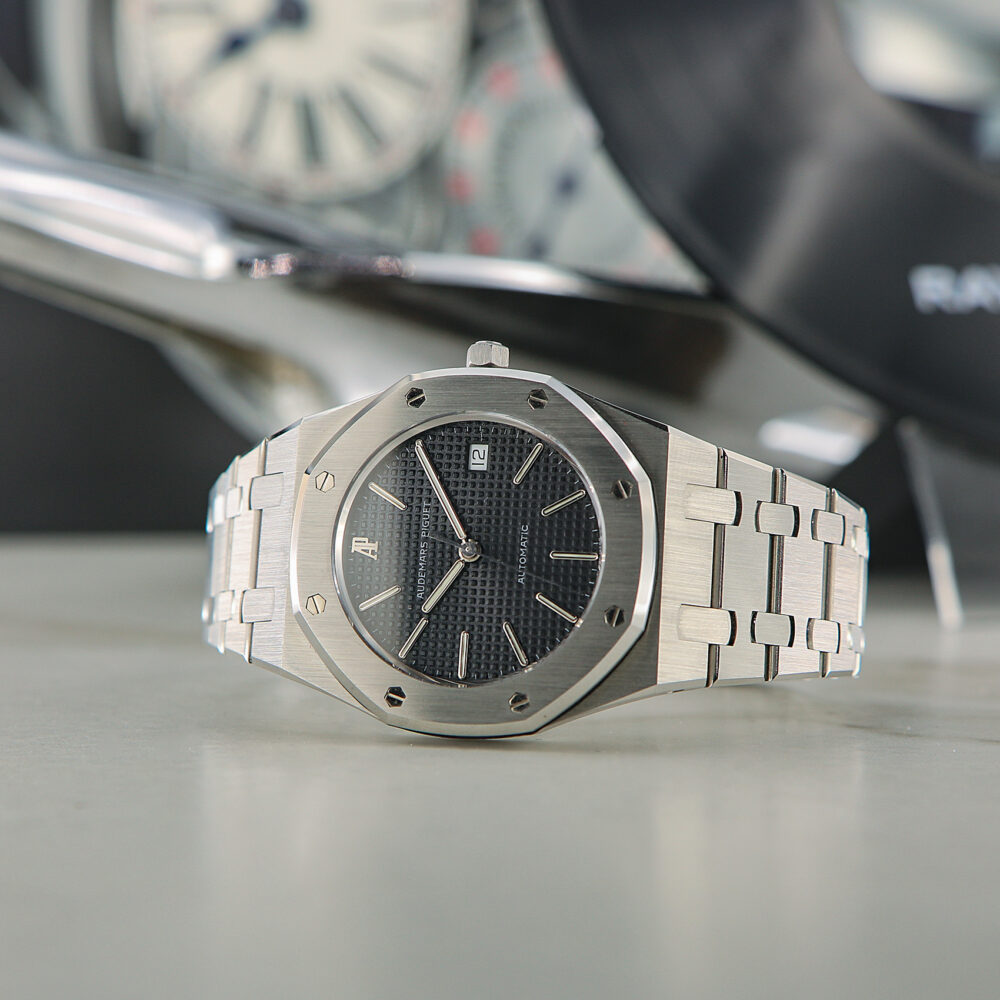 Audemars Piguet Royal Oak Medium Size, Ref. 14486ST, with Extract AP